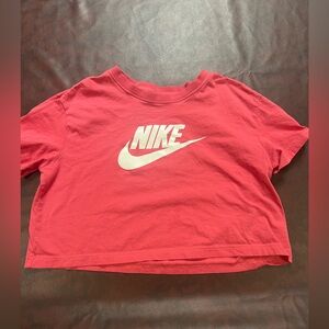 Nike Cropped Top